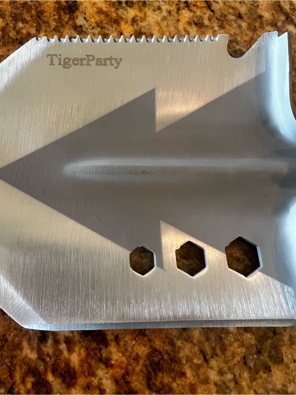 Foldable Stainless Survival Shovel with Serrated Edge - Picture 7 of 8